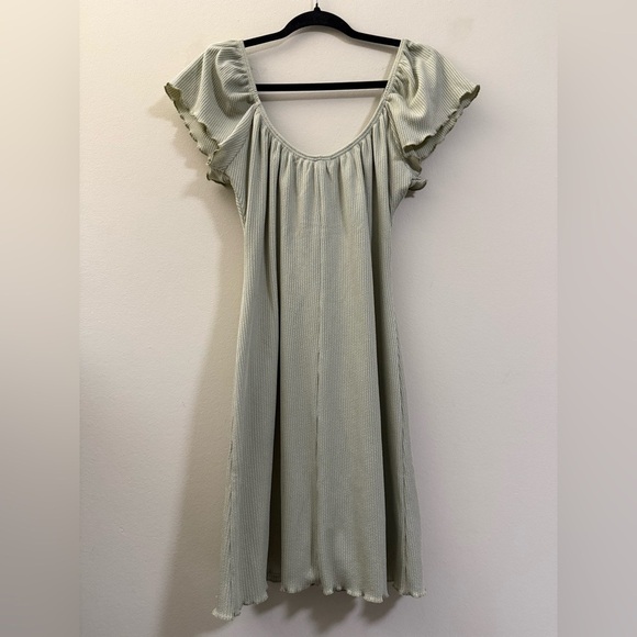 Topshop Lettuce Hem Off the Shoulder Dress in Sage Green - 8 - Picture 7 of 10